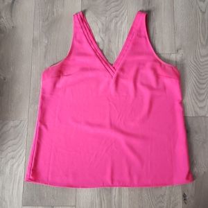 Dynamite deep V blouse